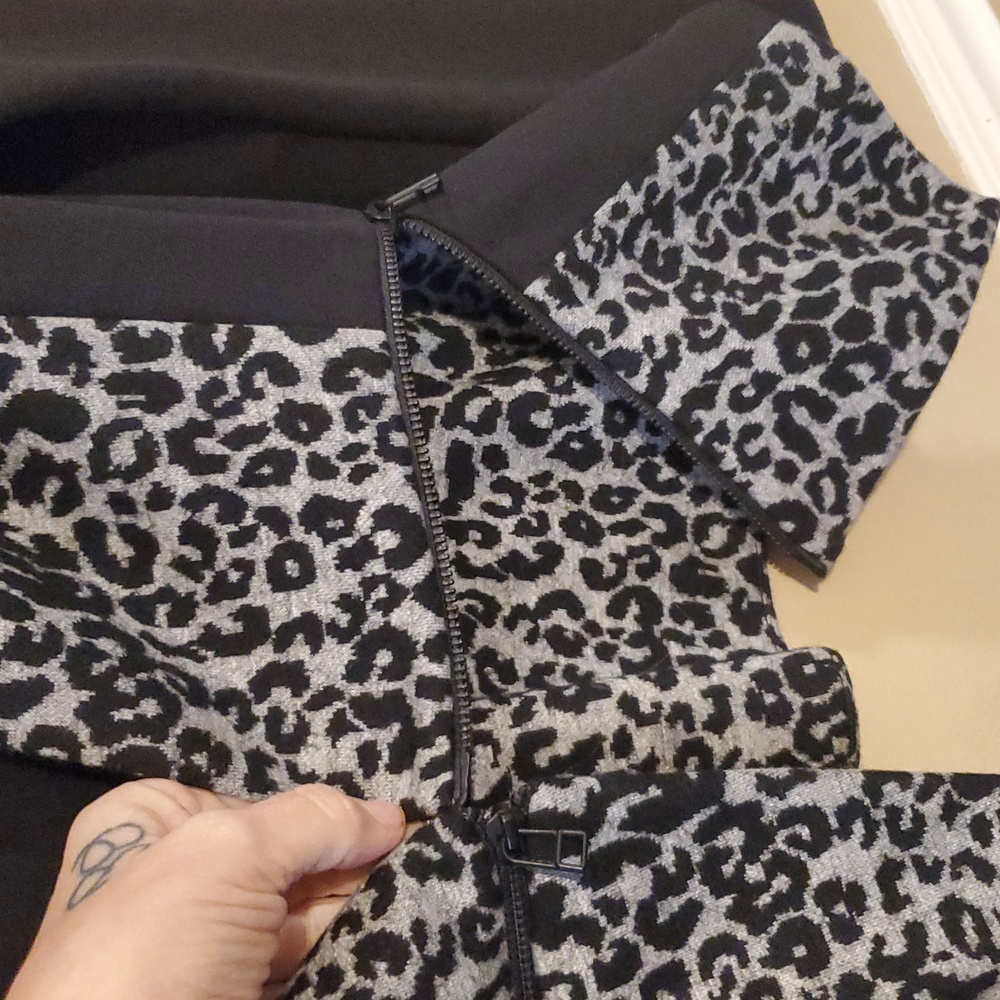 Rebecca Taylor Convertible Black Gray Leopard Print Peplum Knit Blazer Size 8 - Picture 8 of 11